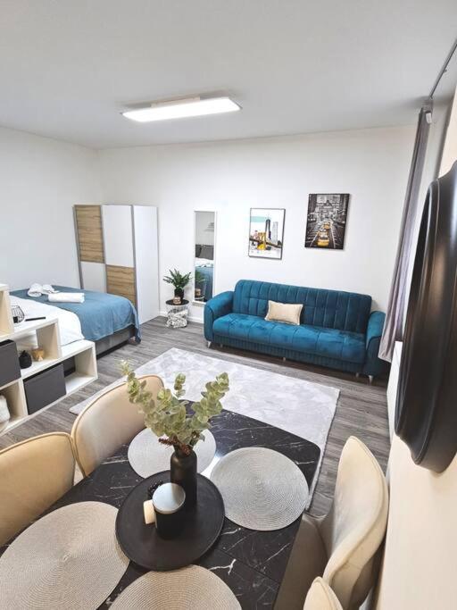 Affordable Suite In Vienna'S Hotpoint Exterior foto